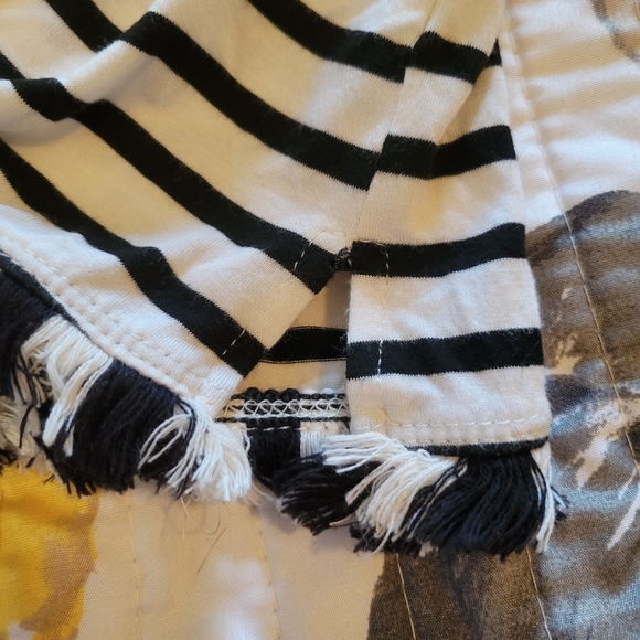 Green Envelope top - Picture 3 of 4